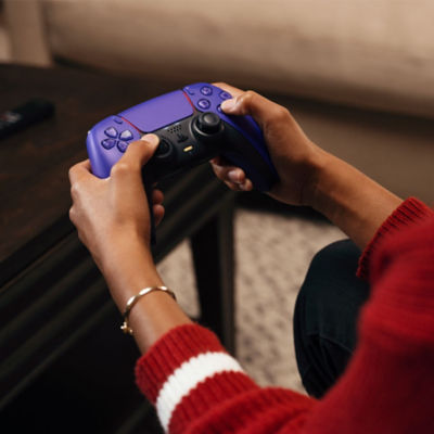 DualSense® Wireless Controller - Galactic Purple Thumbnail 6